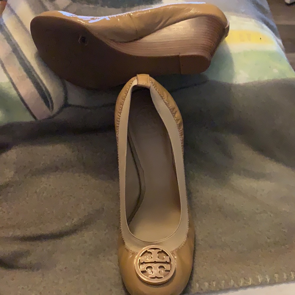 Tory Burch - Picture 2 of 4